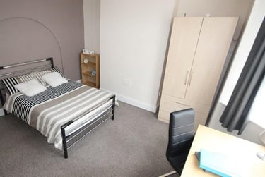 7 bed house, Wadbrough road, Ecclesall, Sheffield, S118RD - Image 4